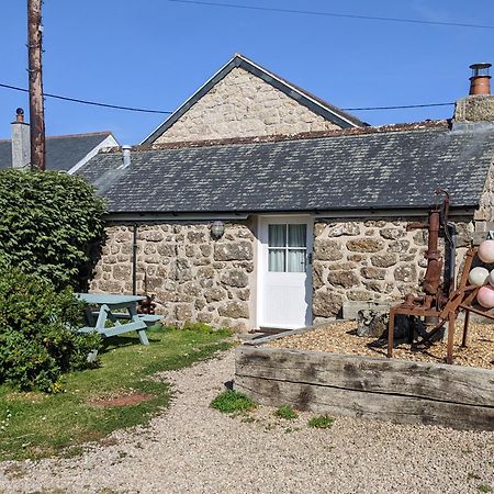 Little Barn Near Treen Cliffs And Beach Saint Levan エクステリア 写真
